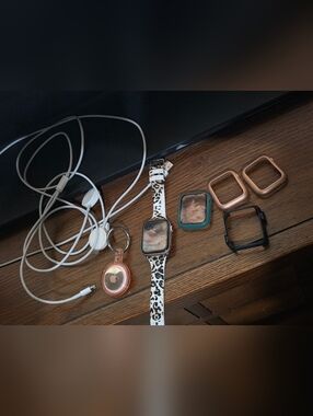 Apple Watch Series 5, Air Tag, Accessories, Chargers Covers Leopard Watchband